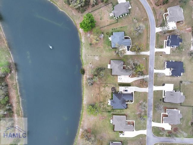 379 Harbour Island Circle, Waverly, GA 31565