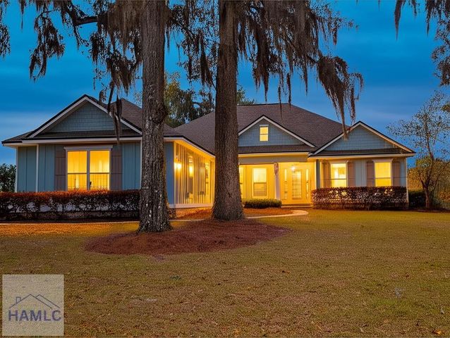 379 Harbour Island Circle, Waverly, GA 31565