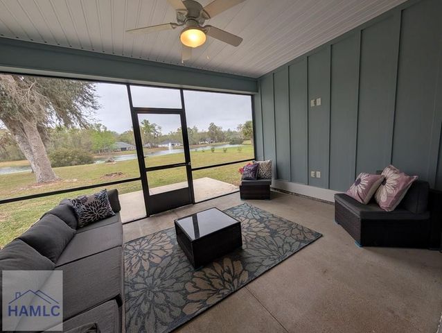 379 Harbour Island Circle, Waverly, GA 31565