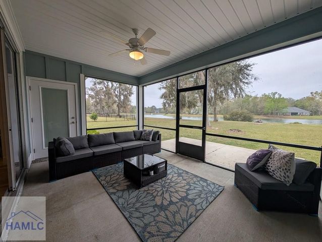 379 Harbour Island Circle, Waverly, GA 31565