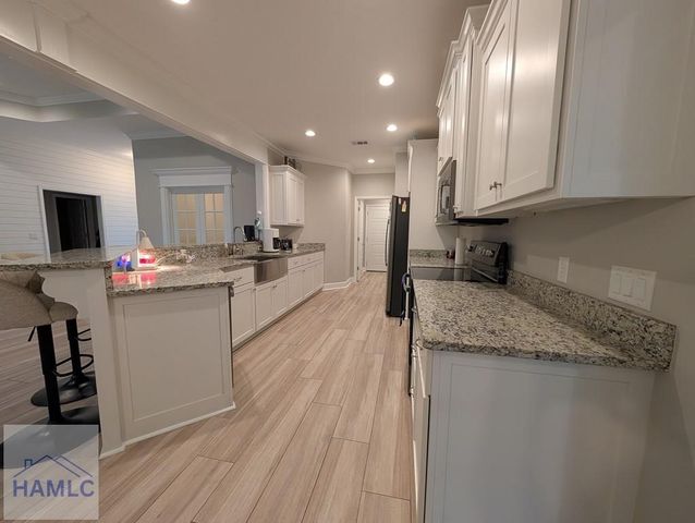 379 Harbour Island Circle, Waverly, GA 31565