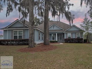 379 Harbour Island Circle, Waverly, GA 31565