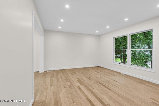 88 Hickory Hill Road, Jackson, NJ 08527