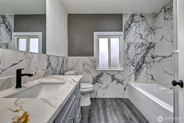 13715 45th Avenue S, Tukwila, WA 98168