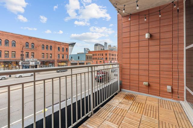 215 10th Avenue S 230, Minneapolis, MN 55415