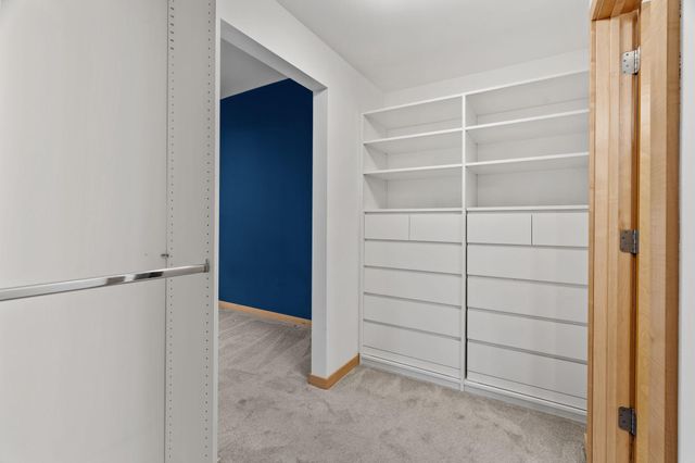 215 10th Avenue S 230, Minneapolis, MN 55415