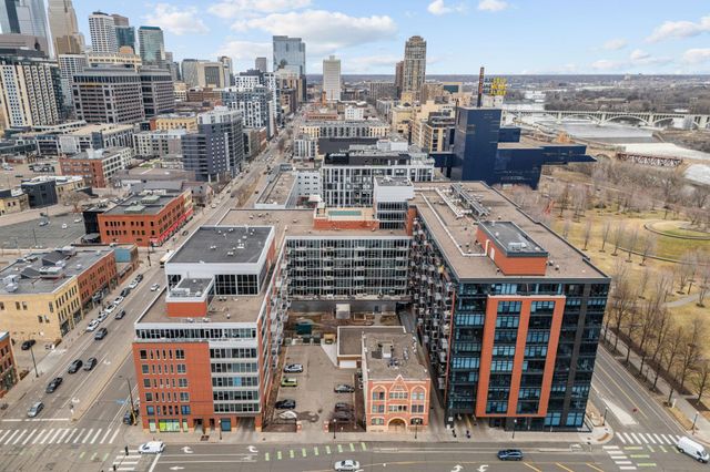 215 10th Avenue S 230, Minneapolis, MN 55415