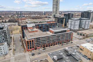 215 10th Avenue S 230, Minneapolis, MN 55415