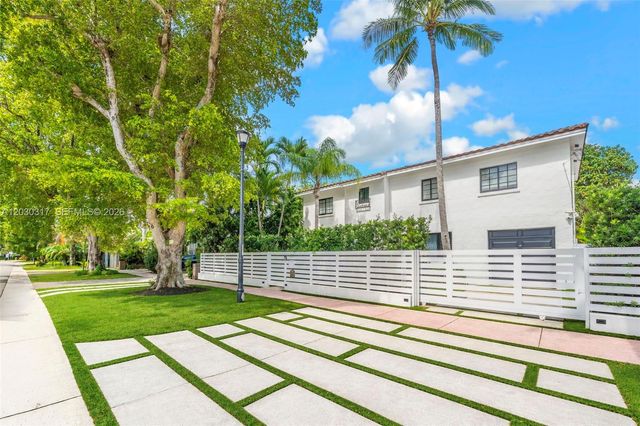 5236 Pine Tree Drive, Miami Beach, FL 33140