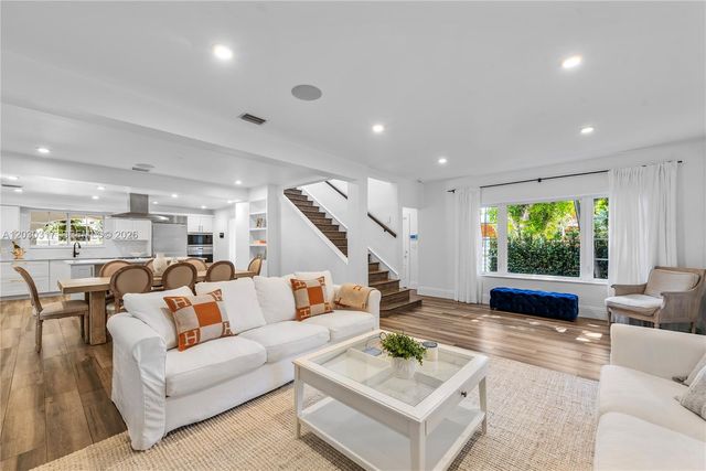 5236 Pine Tree Drive, Miami Beach, FL 33140