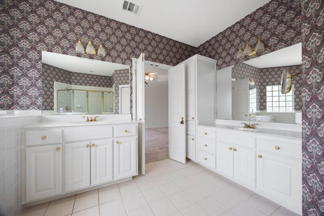 32 Wilderness WAY, Round Rock, TX 78664