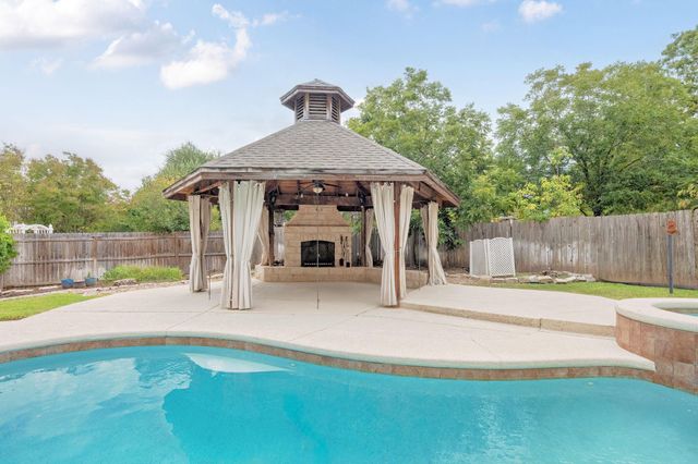 32 Wilderness WAY, Round Rock, TX 78664