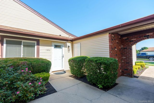1205 Gotham Drive, Saint James, NY 11780