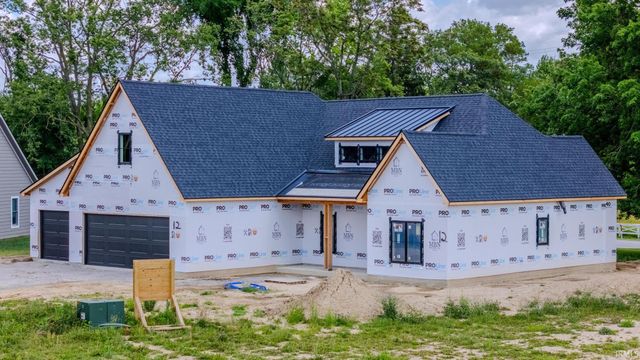 12 Creekside Lane, Wabash, IN 46992