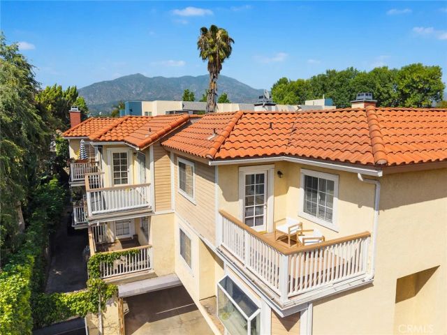 607 W Duarte A, Monrovia, CA 91016