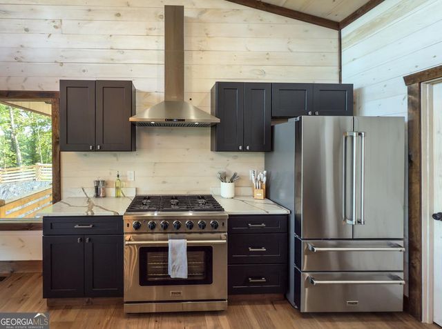 150 Oak Hill Drive, Mineral Bluff, GA 30559