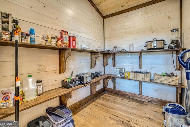 150 Oak Hill Drive, Mineral Bluff, GA 30559