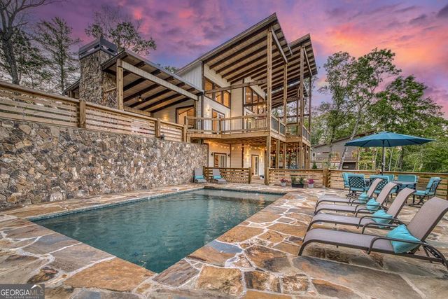 150 Oak Hill Drive, Mineral Bluff, GA 30559