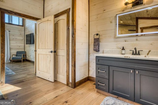 150 Oak Hill Drive, Mineral Bluff, GA 30559