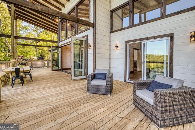 150 Oak Hill Drive, Mineral Bluff, GA 30559