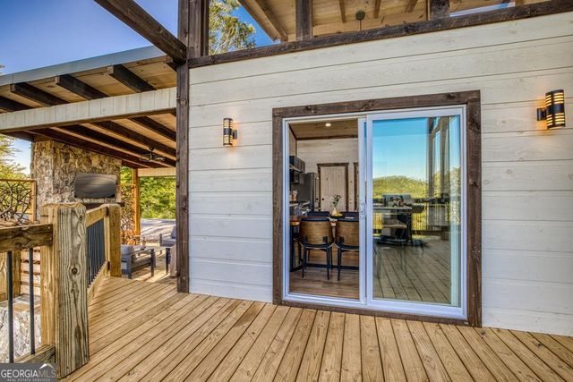 150 Oak Hill Drive, Mineral Bluff, GA 30559