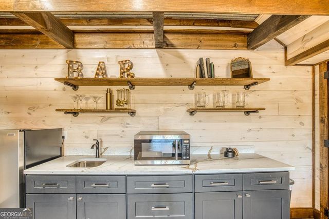 150 Oak Hill Drive, Mineral Bluff, GA 30559