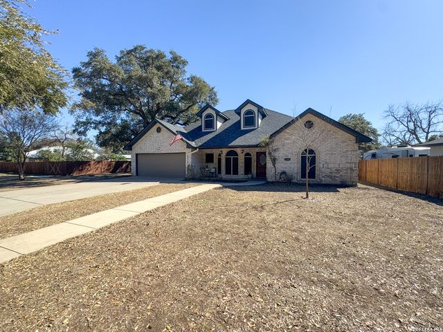 338 Oak, Brackettville, TX 78832