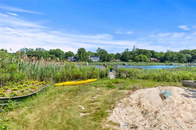 935 Meday Avenue, Mattituck, NY 11952