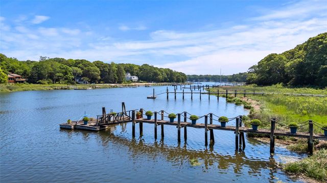 935 Meday Avenue, Mattituck, NY 11952