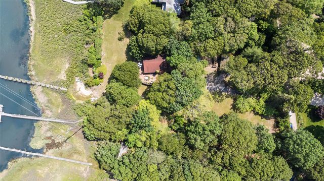 935 Meday Avenue, Mattituck, NY 11952