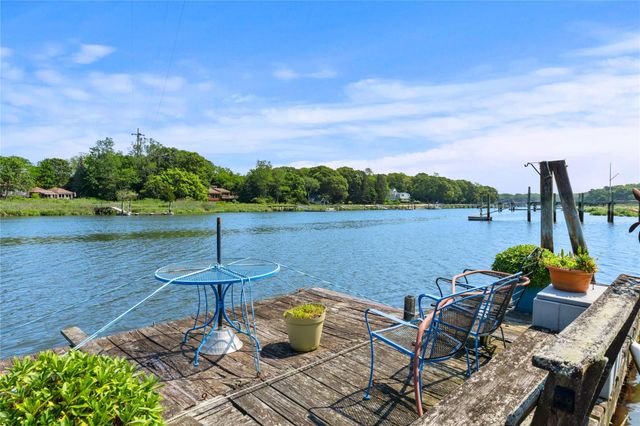 935 Meday Avenue, Mattituck, NY 11952