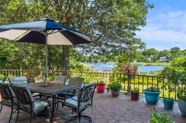 935 Meday Avenue, Mattituck, NY 11952
