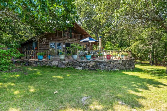 935 Meday Avenue, Mattituck, NY 11952