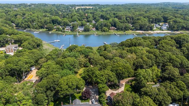 935 Meday Avenue, Mattituck, NY 11952