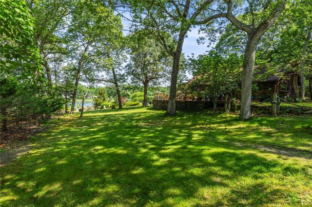 935 Meday Avenue, Mattituck, NY 11952