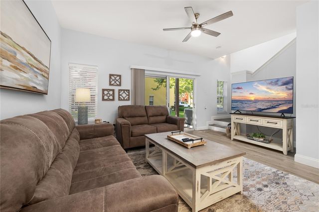 8424 CRYSTAL COVE LOOP, Kissimmee, FL 34747