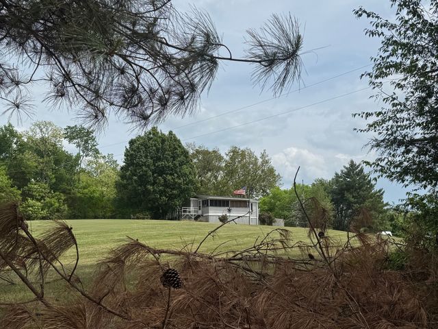 1619 McCormick Ridge Rd, Red Boiling Springs, TN 37150