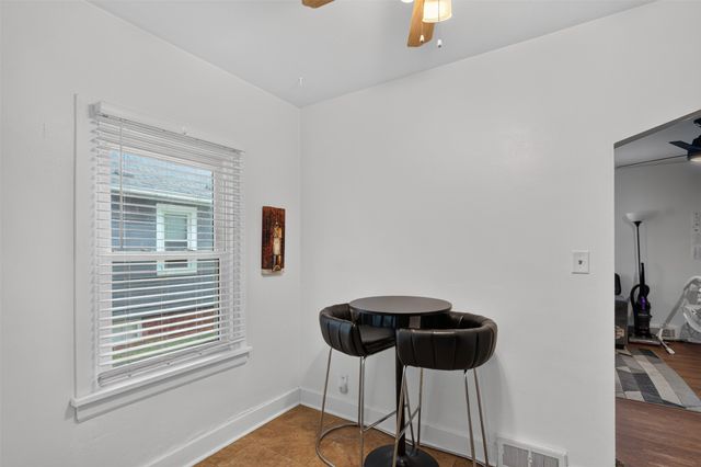 2626 Maple Street, Des Moines, IA 50317
