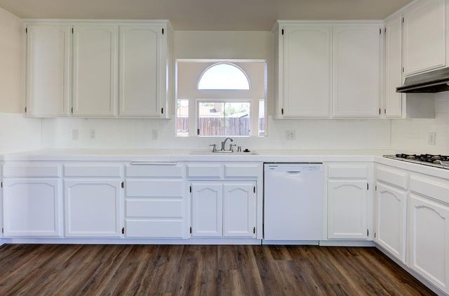 5415 W Stuart Avenue, Fresno, CA 93722