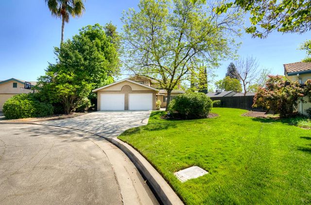 5415 W Stuart Avenue, Fresno, CA 93722