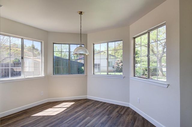 5415 W Stuart Avenue, Fresno, CA 93722