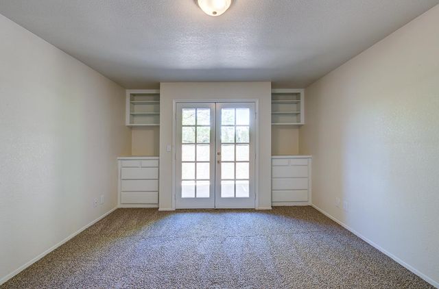 5415 W Stuart Avenue, Fresno, CA 93722