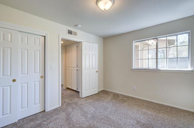 5415 W Stuart Avenue, Fresno, CA 93722