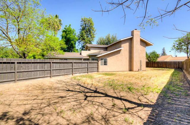 5415 W Stuart Avenue, Fresno, CA 93722
