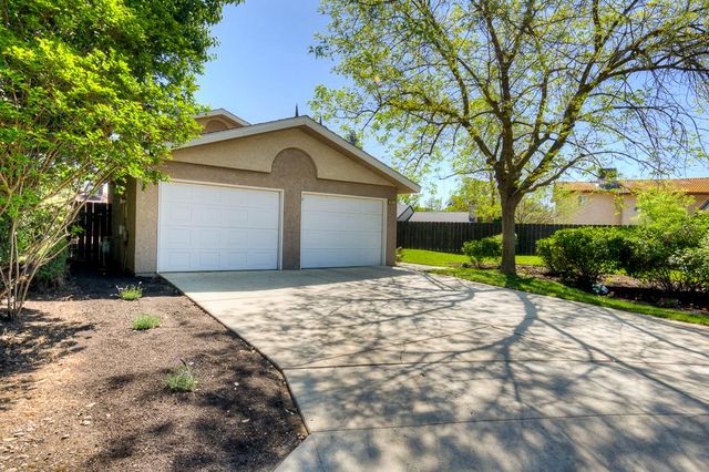 5415 W Stuart Avenue, Fresno, CA 93722