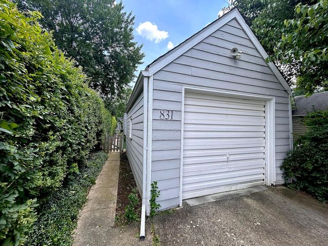831 Chelsea Avenue, Bexley, OH 43209