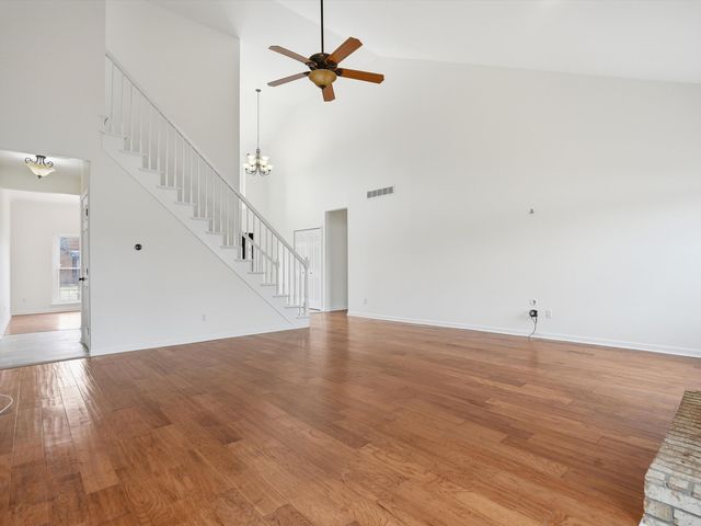 36580 N Pointe Drive, New Baltimore, MI 48047