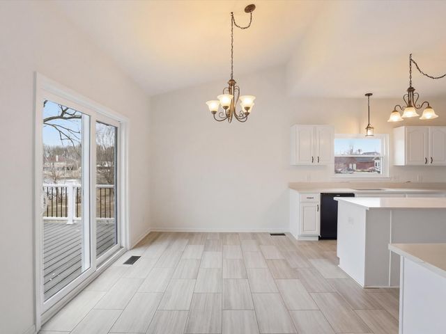 36580 N Pointe Drive, New Baltimore, MI 48047