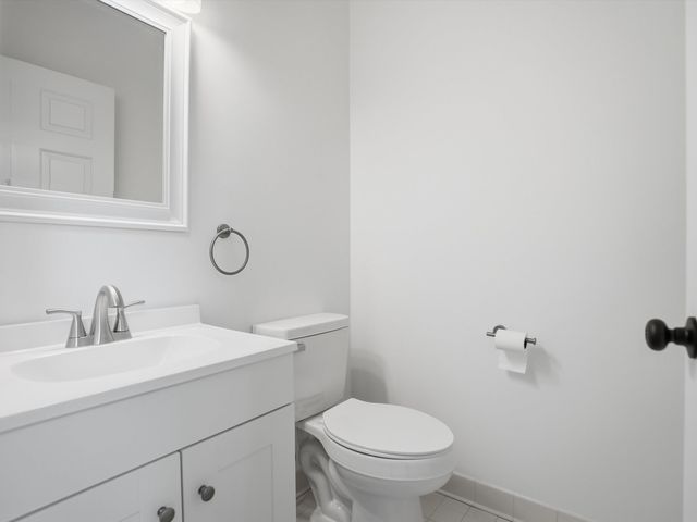 36580 N Pointe Drive, New Baltimore, MI 48047