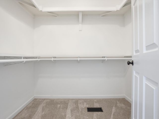 36580 N Pointe Drive, New Baltimore, MI 48047